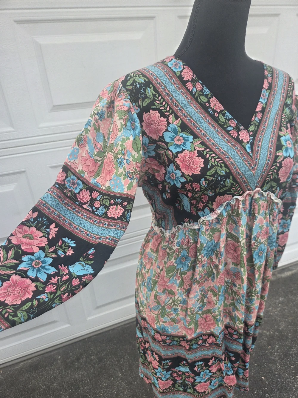 BTFBM Floral Boho Babydoll Mini Dress Pink Blue Long Sleeve V-Neck Size M - Picture 4 of 14